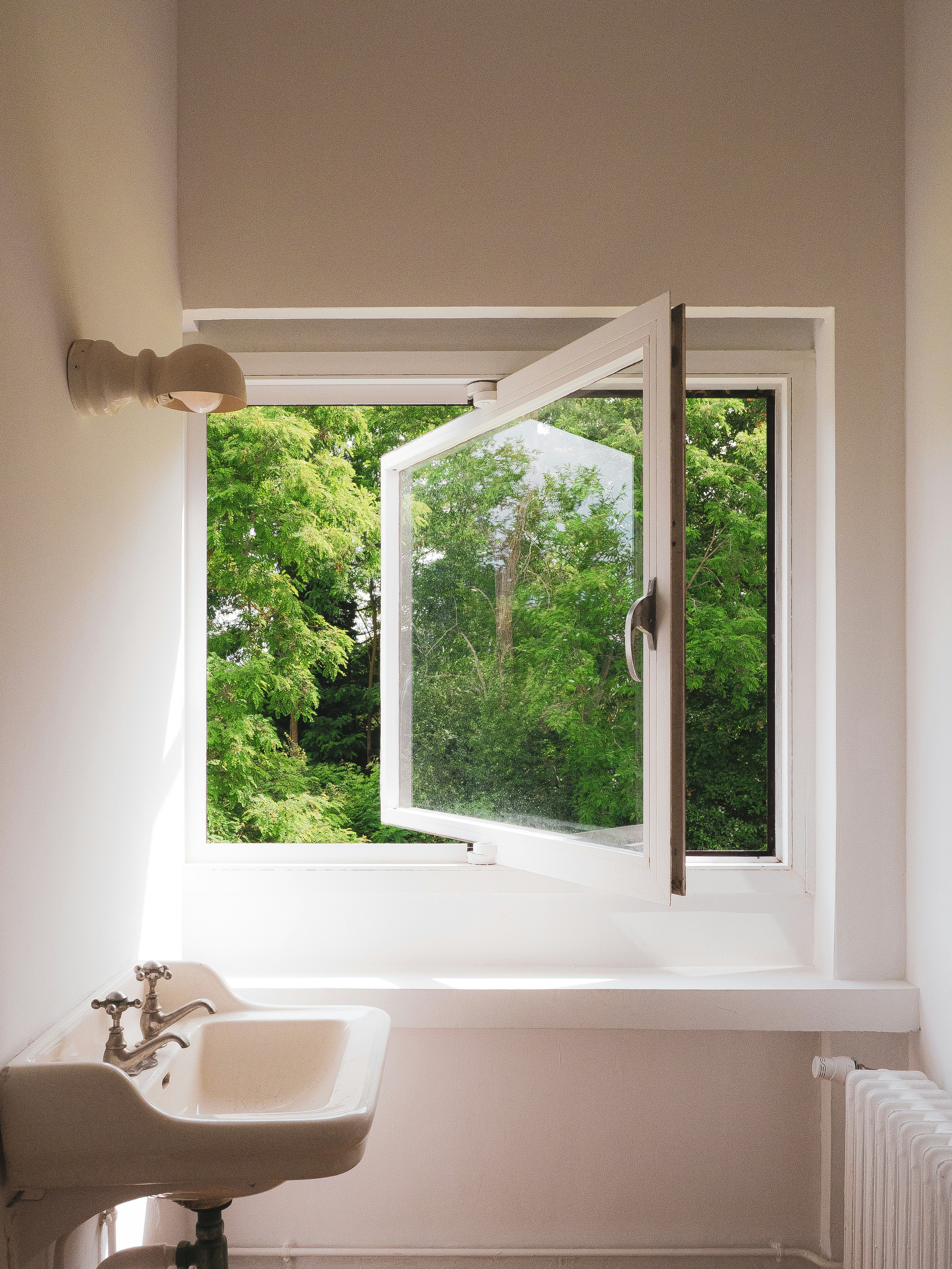 Tilt and Turn Windows Installation 2